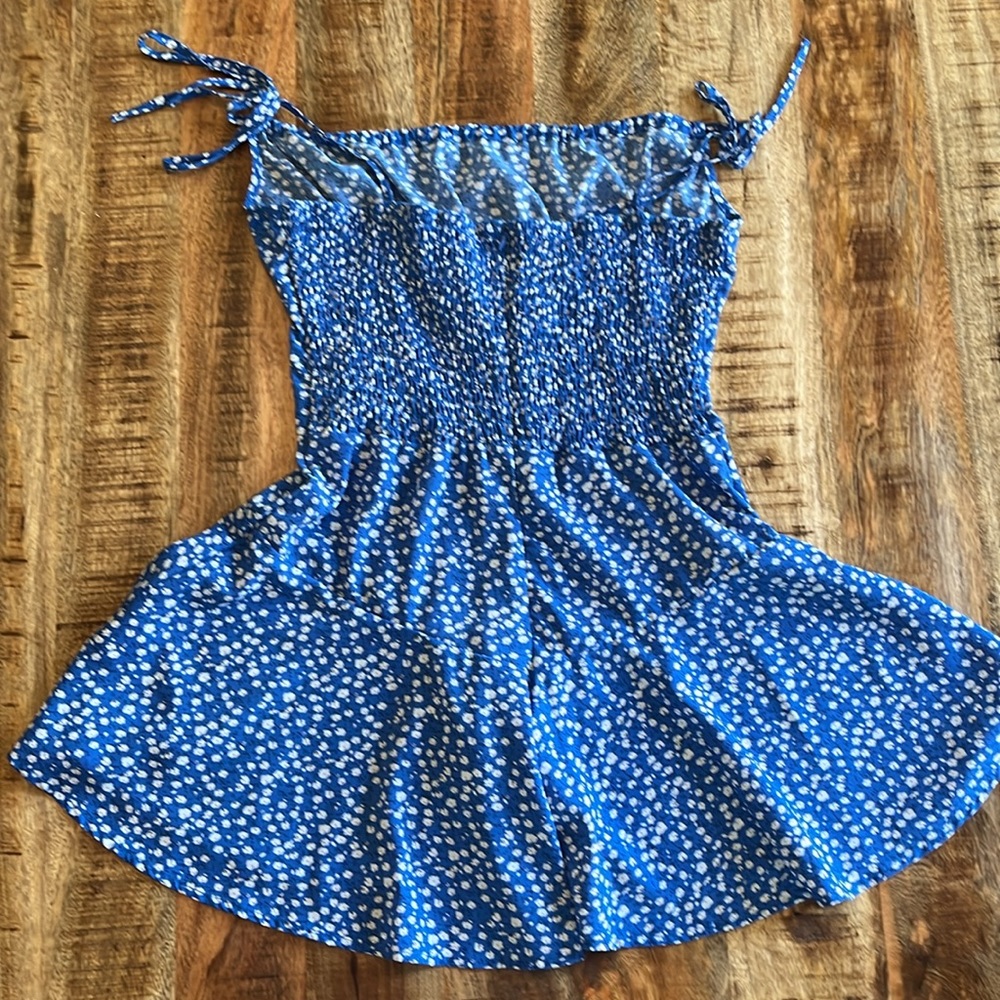 Floral Tie Strap Romper Size Small - Picture 4 of 4